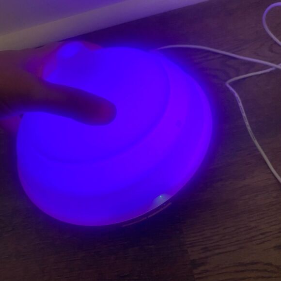 Glowing Aromatherapy Diffuser - Picture 4 of 6